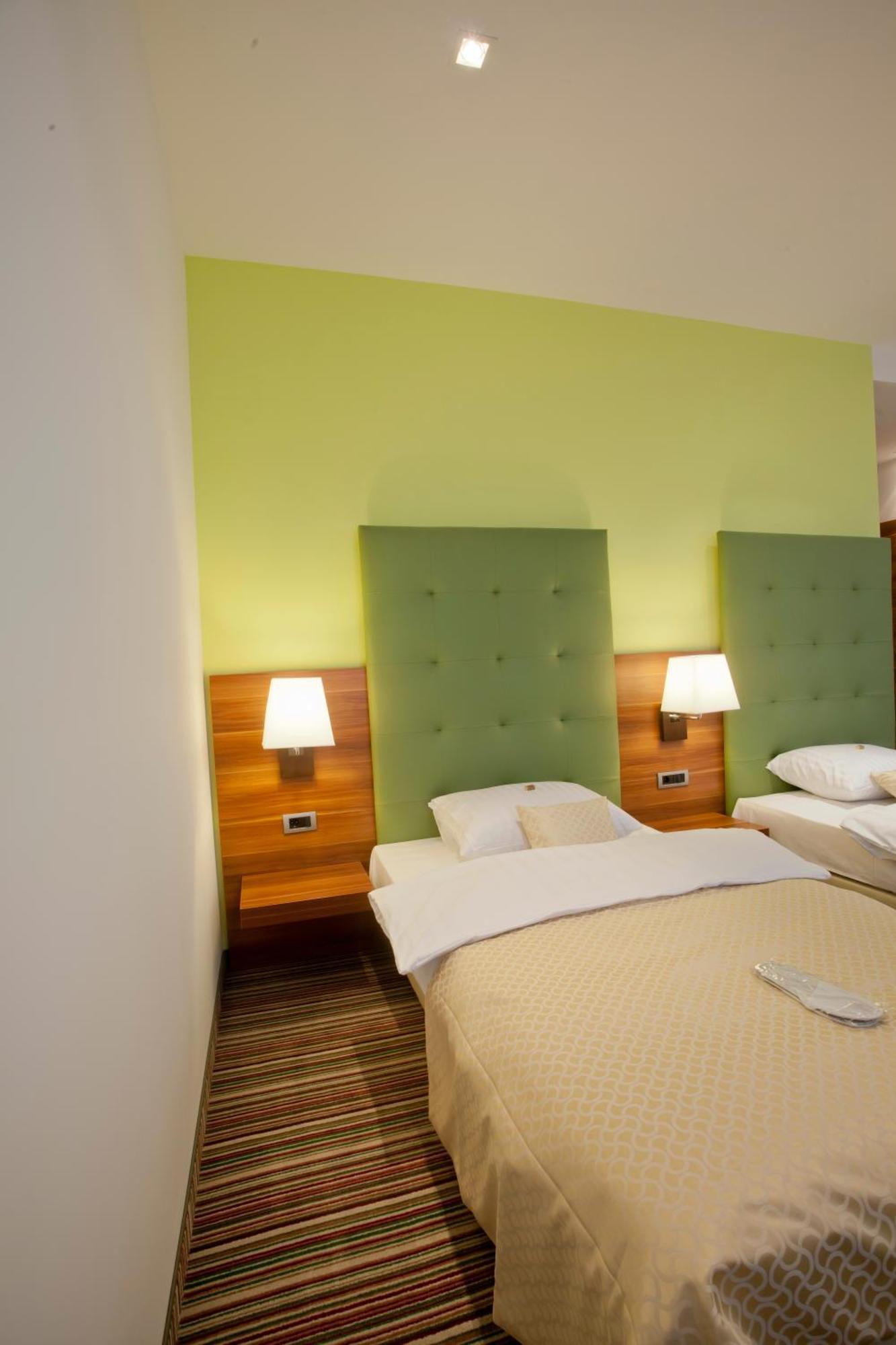 Hotel Sport Ivanicsvár Kültér fotó