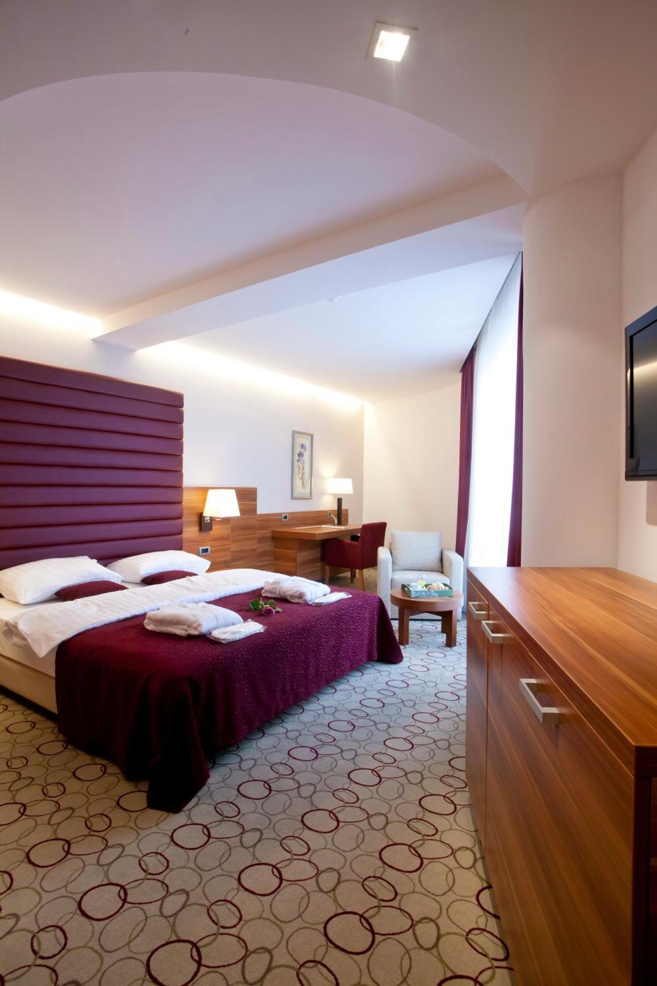 Hotel Sport Ivanicsvár Kültér fotó
