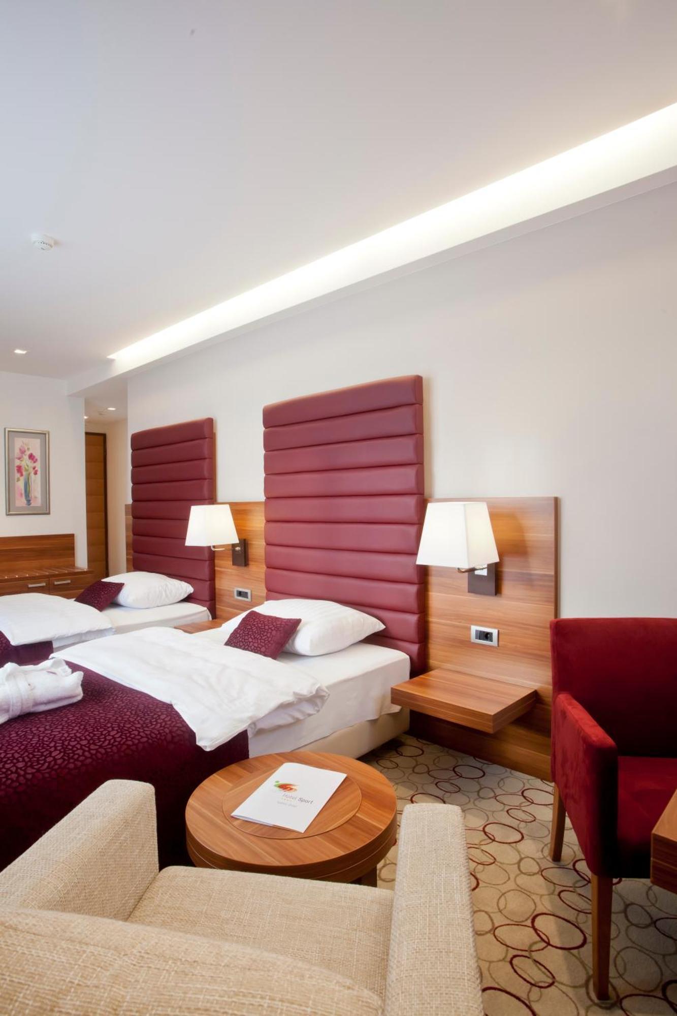 Hotel Sport Ivanicsvár Kültér fotó